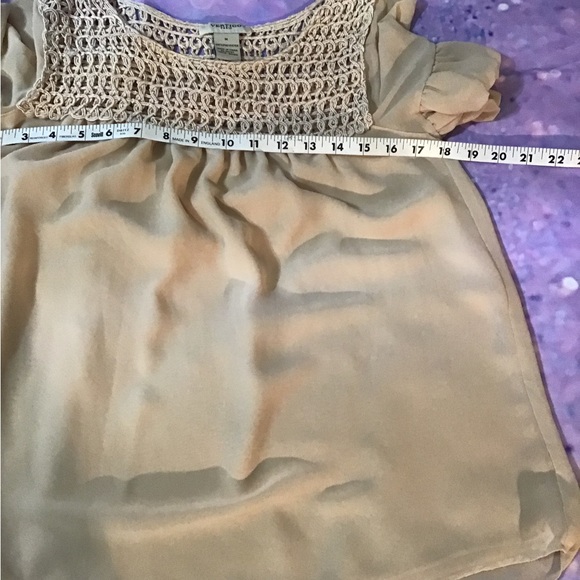 Women’s size medium vertigo short sleeve top/blouse - Picture 6 of 8